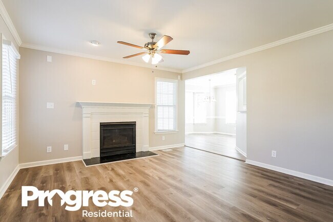 Foto del edificio - 501 Woodland Rd