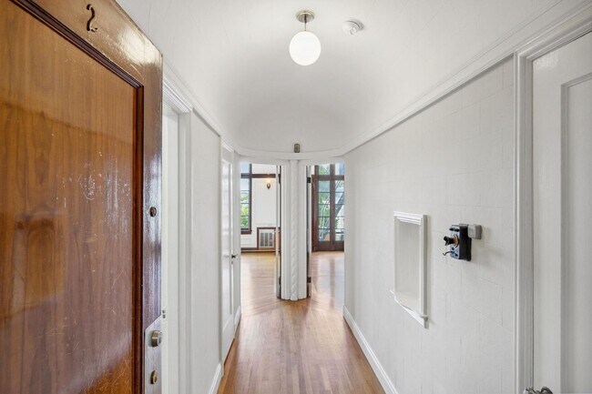 Foto del edificio - 1538 Green St