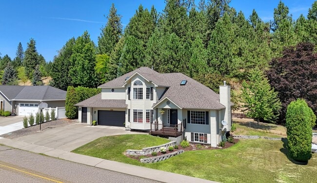 Building Photo - 10108 N Seminole Dr
