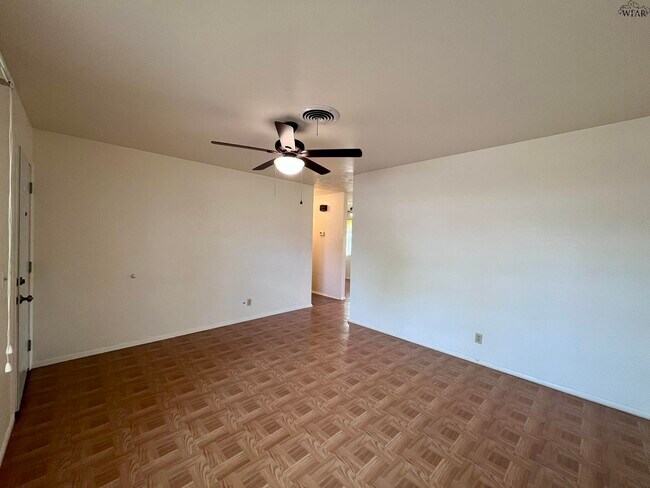 Foto del edificio - 4723 N Shore Dr