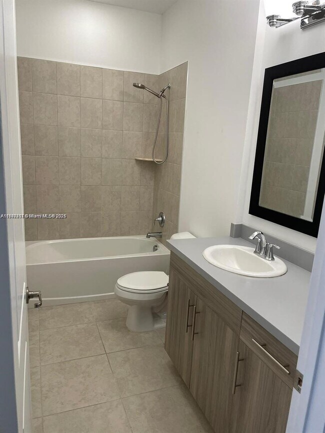 Foto del edificio - 20962 NW 1st Dr