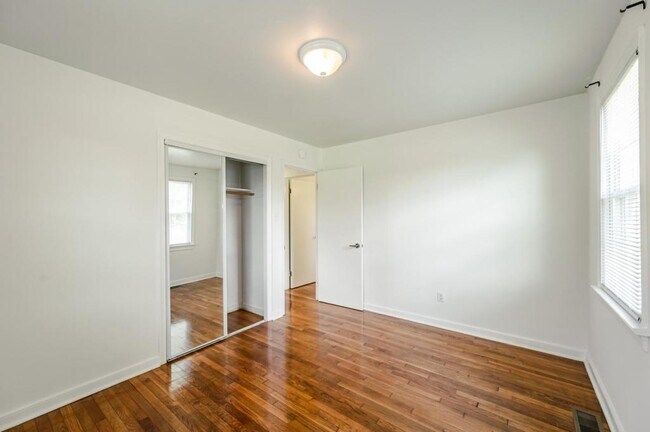 Foto del edificio - 9507 Stockbridge Dr