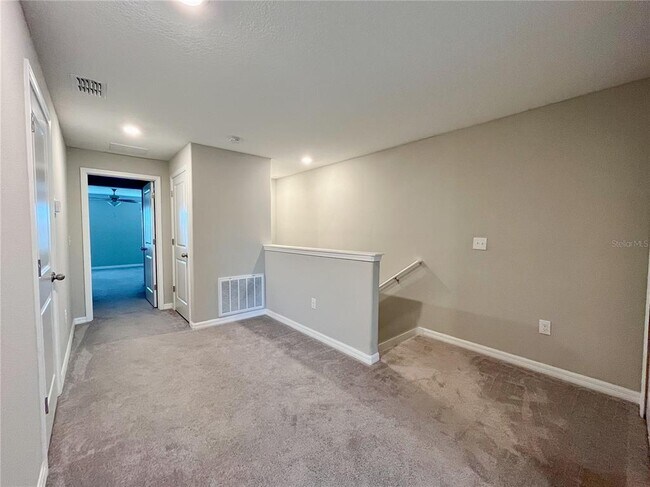 Foto del edificio - 13249 Dupree Hills Pl