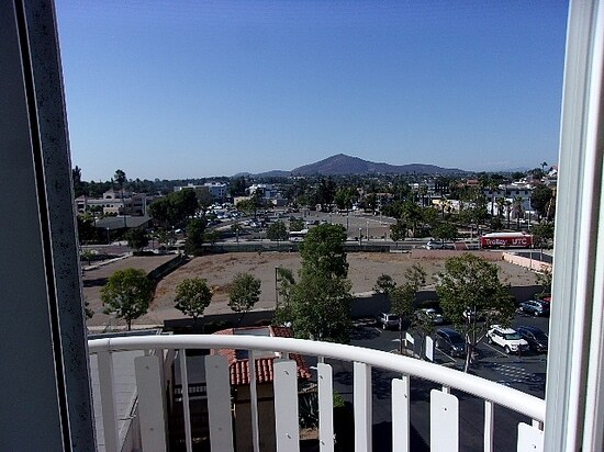 Foto del edificio - 4701 Date Ave