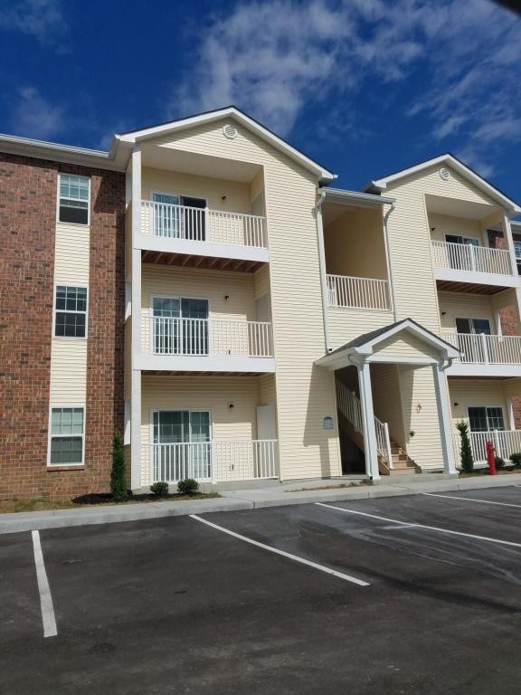 Building Photo - 4410 - 102