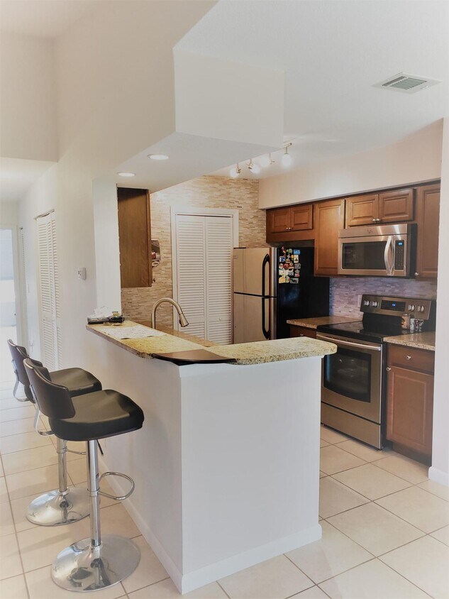 Primary Photo - 815 W Boynton Beach Blvd