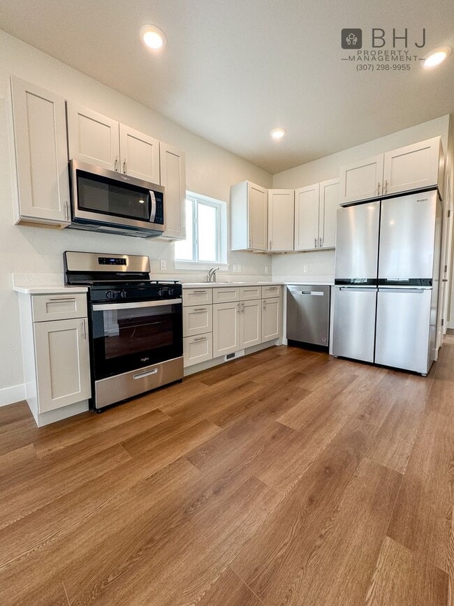 Foto del edificio - BRAND NEW! 2 BED/ 2BATH Dog Friendly Twin ...