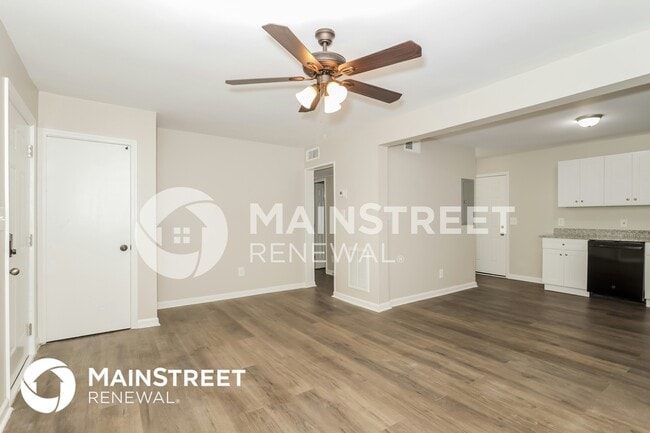 Building Photo - 66 Seminole Rd NE