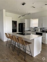 Building Photo - 1756 Emerald Cove Cir