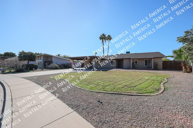 Building Photo - 913 W Jerome Cir