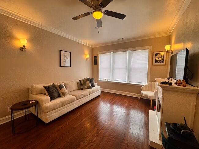 Foto del edificio - 2833 W 66th St