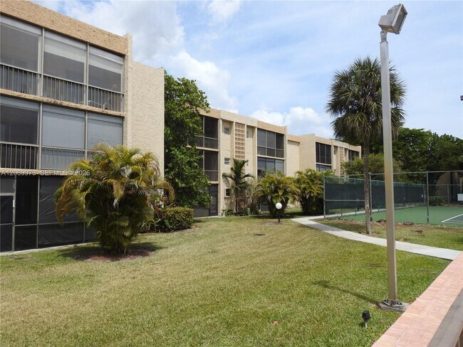 Foto del edificio - 8401 SW 107th Ave