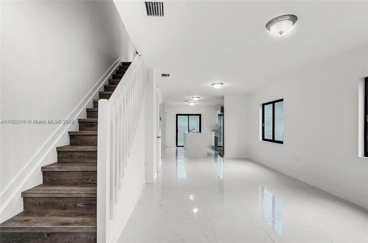 Foto del edificio - 1233 NW 9th Ave