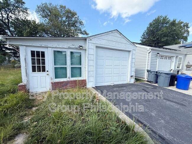 Building Photo - 13 Laurel Ln