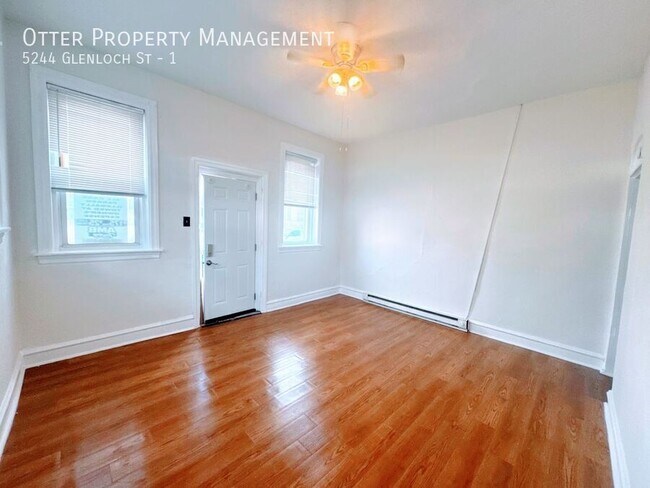Building Photo - 5244 Glenloch St
