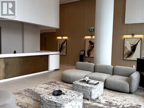 Building Photo - 1 Fairview Rd E