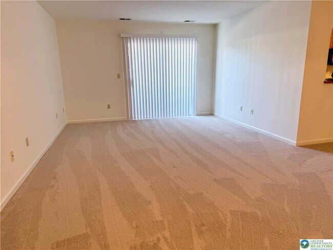 Foto del edificio - 867 Cold Spring Rd