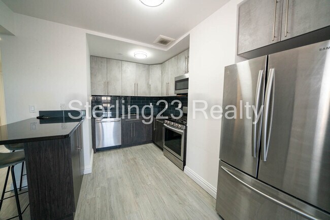 Foto del edificio - 3315 28th Ave