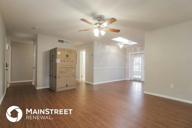 Foto del edificio - 4486 Harmony Ln