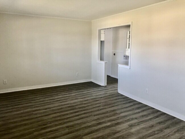 Foto del edificio - 3-Bedroom 2-Bathroom Home with 2 car garage  in Prime Cookeville Location!