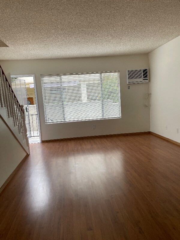 Foto del edificio - 73 Suffolk Ave