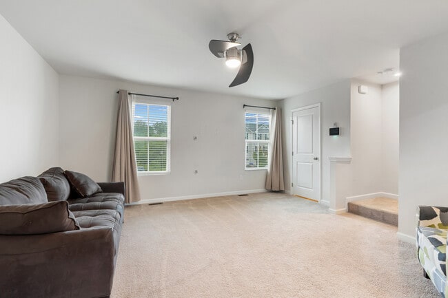 Building Photo - 130 Wye Oak Dr