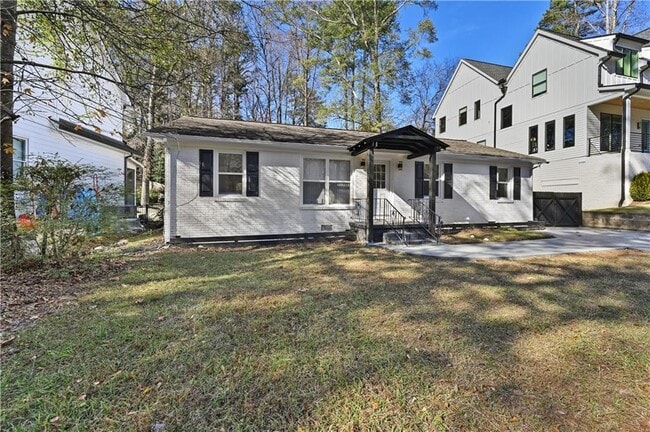 Foto del edificio - 1728 Wayland Cir NE