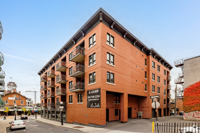 Building Photo - The Jade