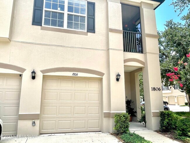 Foto del edificio - 12301 Kernan Forest Blvd