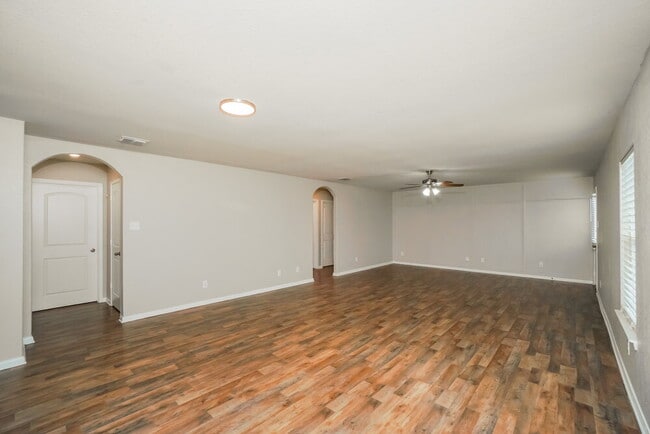 Building Photo - 11703 Viney Pass