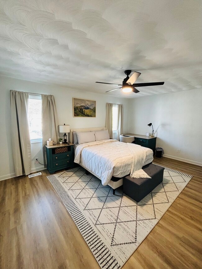 Building Photo - 3441 Bruin Dr