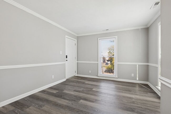 Photo - Fully Updated 2 Bedroom Unit! Apartment