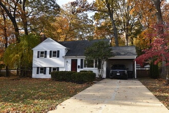 Building Photo - 2622 Shelby Ln