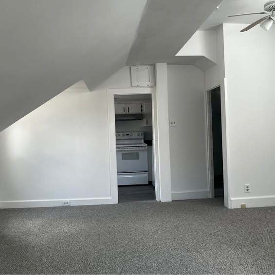 Sala de estar - 10 Elm St