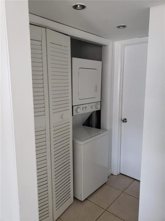 Foto del edificio - 4951 Wedgewood Way