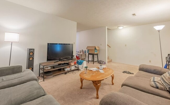Building Photo - 171 Clover Valley Cir