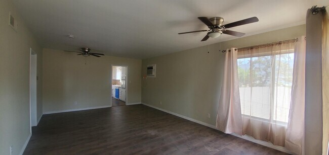 Foto del edificio - 752 Southview Rd