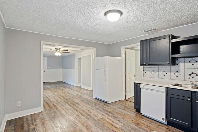 Foto del edificio - 1700 Northview Dr