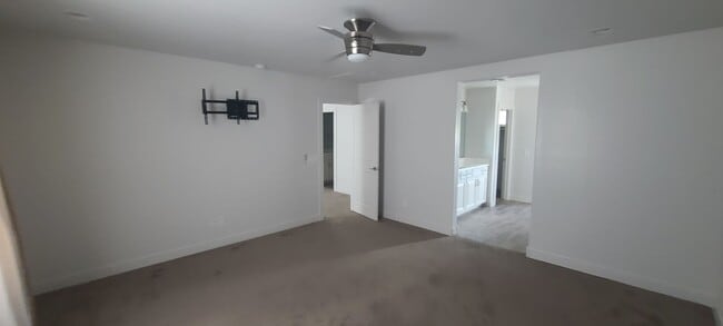 Building Photo - 4 Bedroom 3 Bathroom Upgrade Model Home