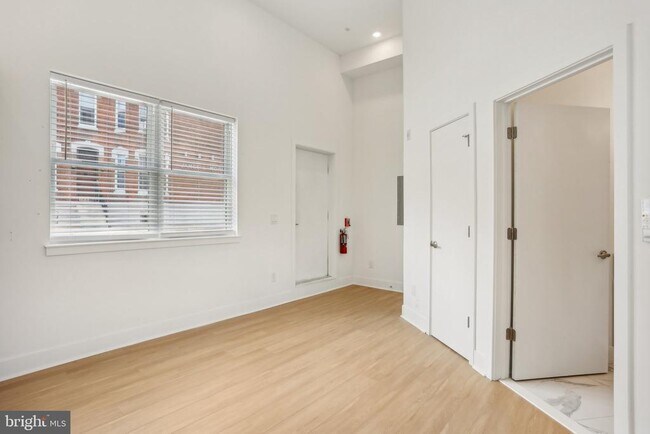Foto del edificio - 3952-54 Lancaster Ave