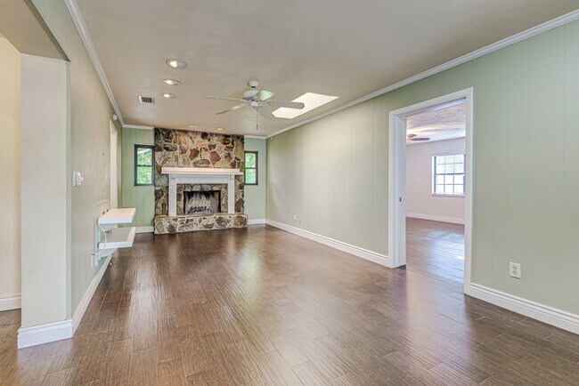 Building Photo - Welcome to Your Dream Home