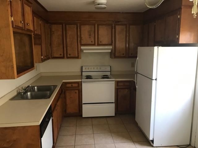 Foto del edificio - 119 Magnolia Dr