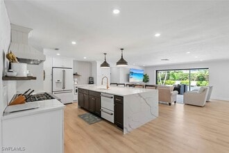 Building Photo - 4222 Crayton Rd