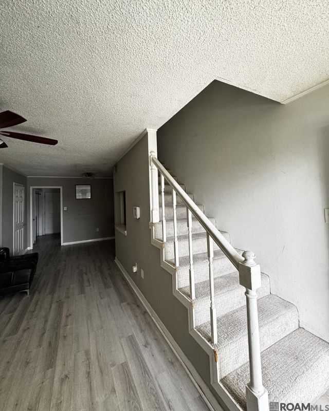 Building Photo - 847A E Boyd Dr
