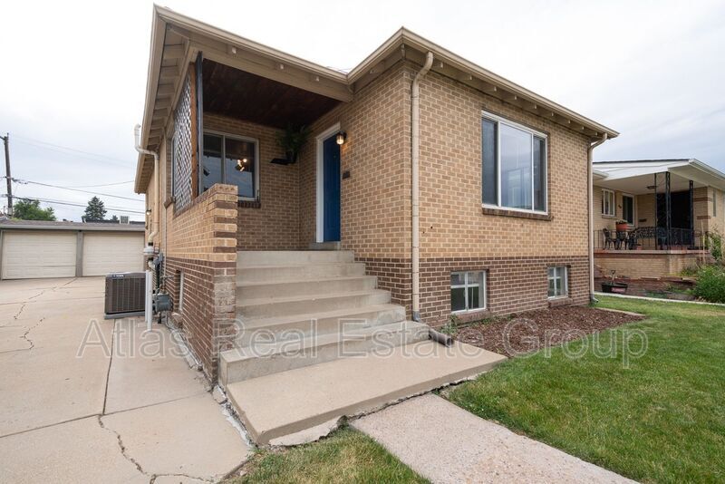 Primary Photo - 1431 Zenobia St