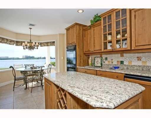 Building Photo - 376 W Royal Flamingo Dr