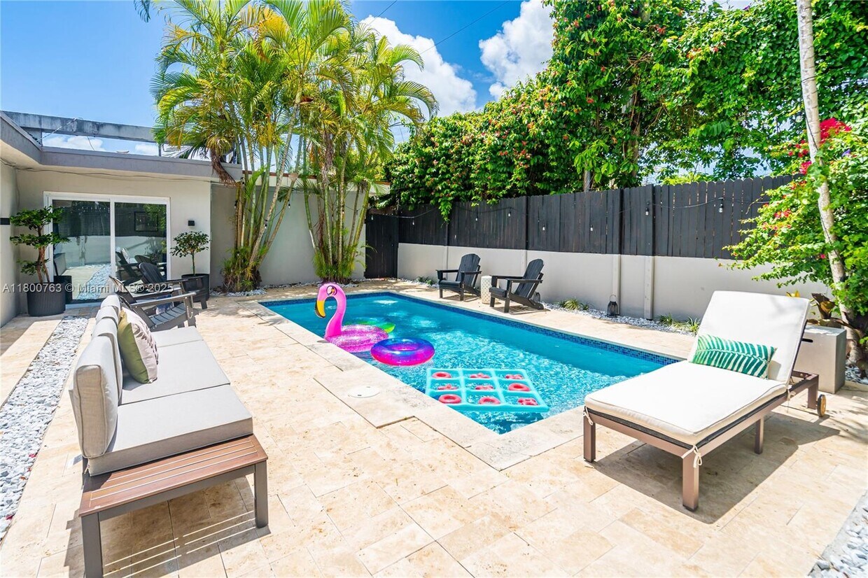Foto principal - 520 SW 22nd Rd