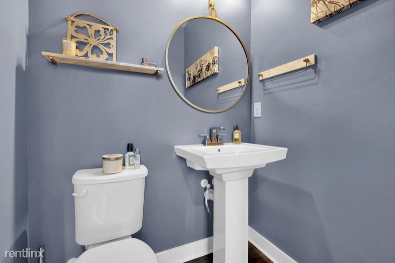 Foto principal - 3 br, 2.5 bath Townhome - 110 Curtis Court