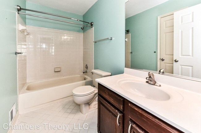 Building Photo - 3 br, 2 bath House - 651 Burnside Ter SE