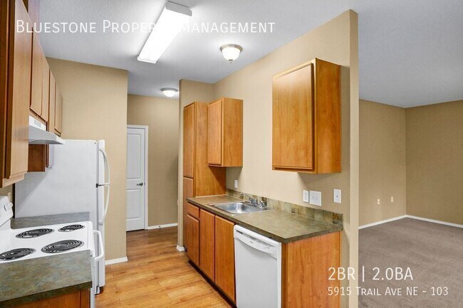 Foto del edificio - 5915 Trail Ave NE